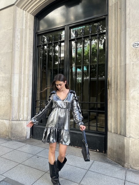 VESTIDO DE SATÉN PLETEADO